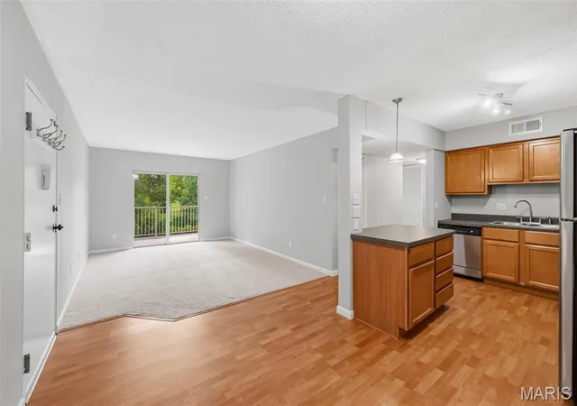 Photo 1 of Condo for sale at 1445 Willow Brk Cvs #9, Saint Louis, MO 63146 | MLS# MIS26062122 | Listing updated on 2026-10-20