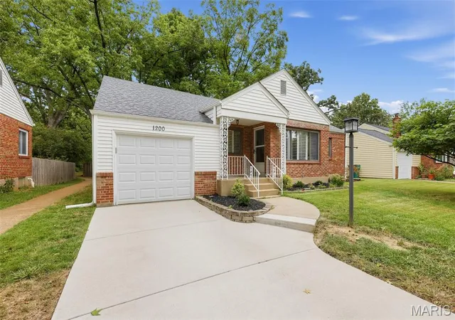 Photo 1 of Single family home for sale at 1200 Selma Ave, Saint Louis, MO 63119 | MLS# MIS26062128 | Listing updated on 2026-09-29
