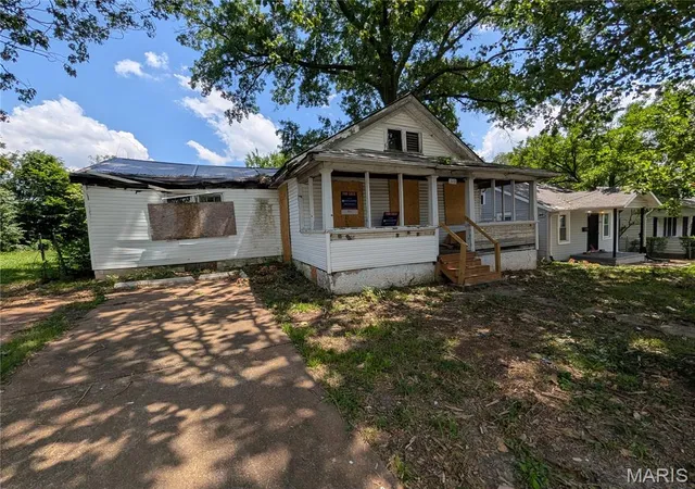 Single family home for sale at 3910 Council Grv, Saint Louis, MO 63120 | MLS# MIS26062130