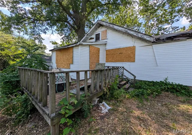Photo 4 of Single family home for sale at 3910 Council Grv, Saint Louis, MO 63120 | MLS# MIS26062130 | Listing updated on 2026-09-27
