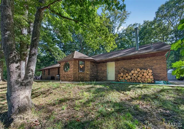Photo 2 of Single family home for sale at 20310 Route 111, Chesterfield, IL 62630 | MLS# MIS26062133 | Listing updated on 2026-10-07