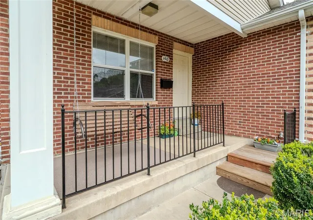 Photo 3 of Single family home for sale at 1418 Fletcher St, Alton, IL 62002 | MLS# MIS26062143 | Listing updated on 2026-10-01