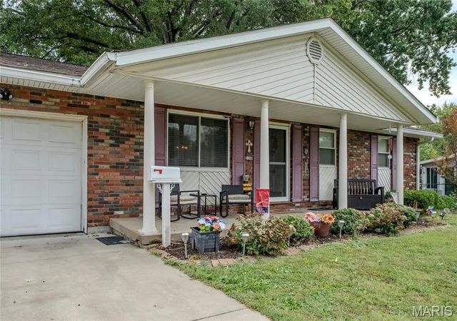 Photo 3 of Single family home for sale at 3308 Colgate Pl, Granite City, IL 62040 | MLS# MIS26062146 | Listing updated on 2026-09-29