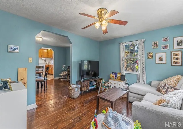 Photo 2 of Single family home for sale at 708 Dodd Dr, Waynesville, MO 65583 | MLS# MIS26062149 | Listing updated on 2026-10-22