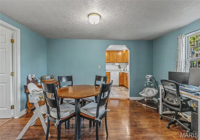 Photo 4 of Single family home for sale at 708 Dodd Dr, Waynesville, MO 65583 | MLS# MIS26062149 | Listing updated on 2026-10-22