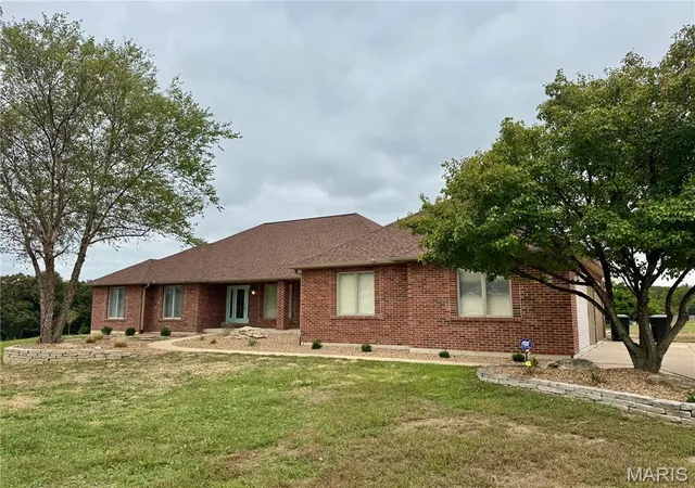 Photo 3 of Single family home for sale at 605 Judges Way, Troy, MO 63379 | MLS# MIS26062152 | Listing updated on 2026-10-07
