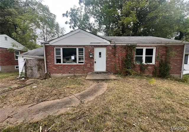 Photo 1 of Single family home for sale at 226 S Marguerite Ave, Saint Louis, MO 63135 | MLS# MIS26062160 | Listing updated on 2026-09-28