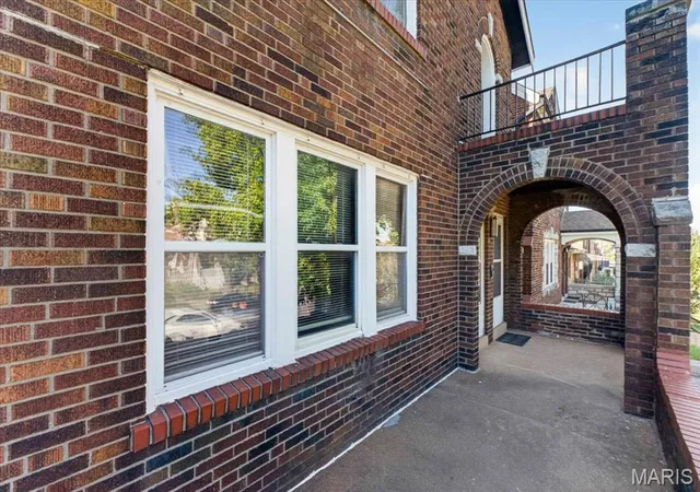 Photo 4 of Multi family home for sale at 3916 Dunnica Ave, Saint Louis, MO 63116 | MLS# MIS26062161 | Listing updated on 2026-10-04
