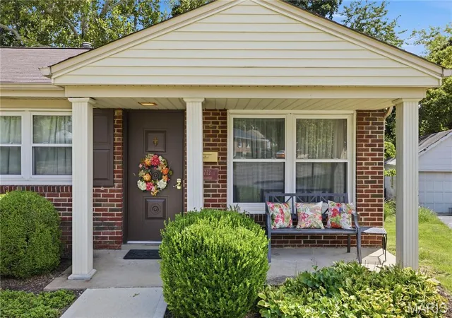 Photo 3 of Single family home for sale at 8712 E Bridgeport Ave, Saint Louis, MO 63144 | MLS# MIS26062164 | Listing updated on 2026-10-29