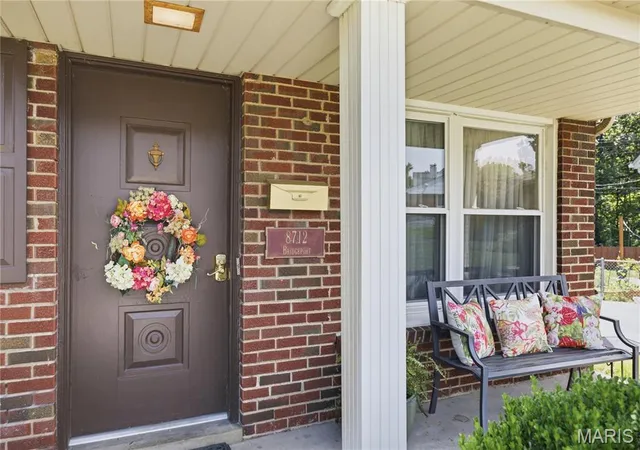 Photo 4 of Single family home for sale at 8712 E Bridgeport Ave, Saint Louis, MO 63144 | MLS# MIS26062164 | Listing updated on 2026-10-29