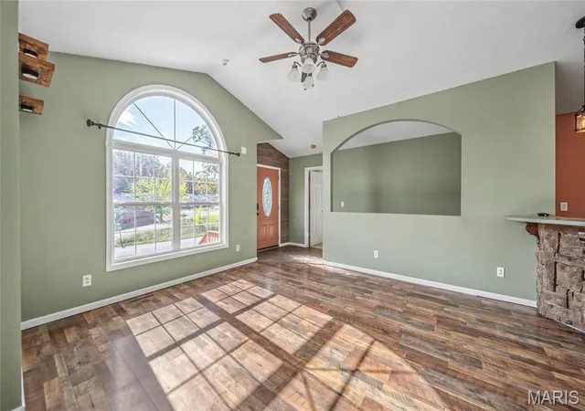 Photo 2 of Single family home for sale at 24725 Talladega Rd, Saint Robert, MO 65584 | MLS# MIS26062171 | Listing updated on 2026-10-30