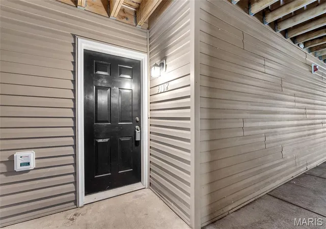Photo 3 of Condo for sale at 9102 Spring Crk Ln, O Fallon, MO 63368 | MLS# MIS26062172 | Listing updated on 2026-09-26