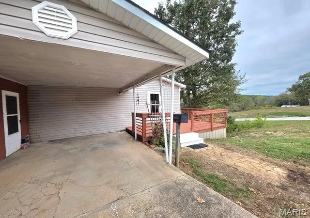 Photo 2 of Single family home for sale at 418 S 3rd Street, Houston, MO 65483 | MLS# MIS26062181 | Listing updated on 2026-10-05