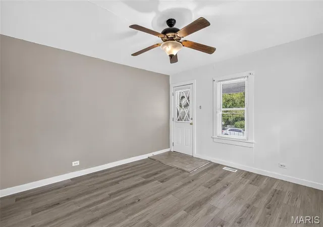 Photo 4 of Single family home for sale at 602 North 5th, De Soto, MO 63020 | MLS# MIS26062188 | Listing updated on 2026-09-29