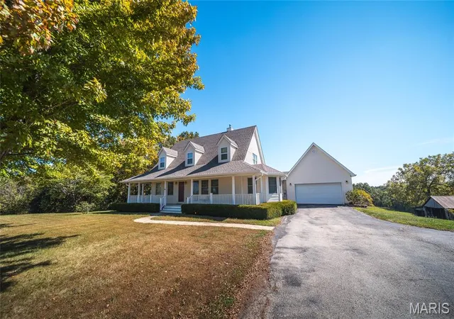 Single family home for sale at 2450 Hwy C, New Haven, MO 63068 | MLS# MIS26062192