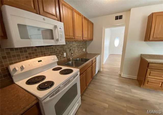 Photo 2 of Single family home for sale at 203 Wild Winds Dr, O Fallon, MO 63368 | MLS# MIS26062193 | Listing updated on 2026-09-26