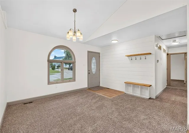 Photo 4 of Single family home for sale at 12 Lamplighter Ln, O Fallon, MO 63368 | MLS# MIS26062200 | Listing updated on 2026-10-01
