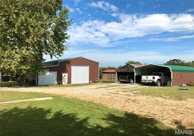 Photo 3 of House for sale at 111 Hwy U, Steelville, MO 65565 | MLS# MIS26062210 | Listing updated on 2026-10-02