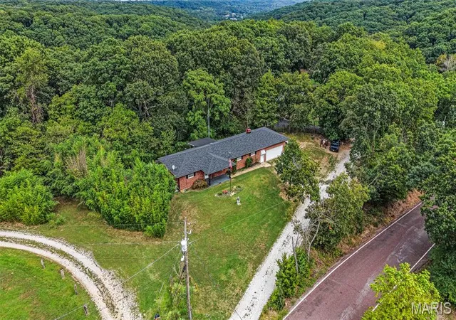 Photo 1 of Single family home for sale at 4390 W Dry Frk Rd, Imperial, MO 63052 | MLS# MIS26062220 | Listing updated on 2026-09-27