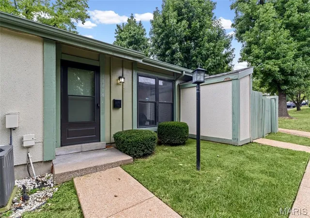 Photo 1 of Condo for sale at 11118 Whispering Oaks Dr, Saint Louis, MO 63136 | MLS# MIS26062223 | Listing updated on 2026-09-26