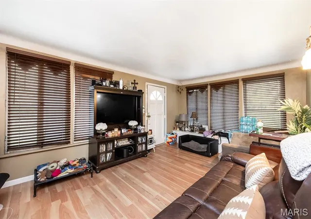 Photo 3 of Single family home for sale at 9958 South Rd, Fairview Heights, IL 62208 | MLS# MIS26062231 | Listing updated on 2026-10-02