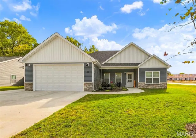 Photo 2 of Single family home for sale at 108 Jimmy H Dr, Jonesburg, MO 63351 | MLS# MIS26062234 | Listing updated on 2026-09-30