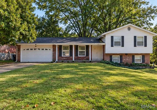 Photo 1 of Sale Pending at 12572 Starspur Ln, Saint Louis, MO 63146 | MLS# MIS26062236 | Listing updated on 2026-10-16