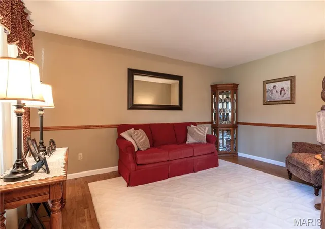 Photo 3 of Single family home for sale at 804 Winter Top Ct, Fenton, MO 63026 | MLS# MIS26062240 | Listing updated on 2026-10-09