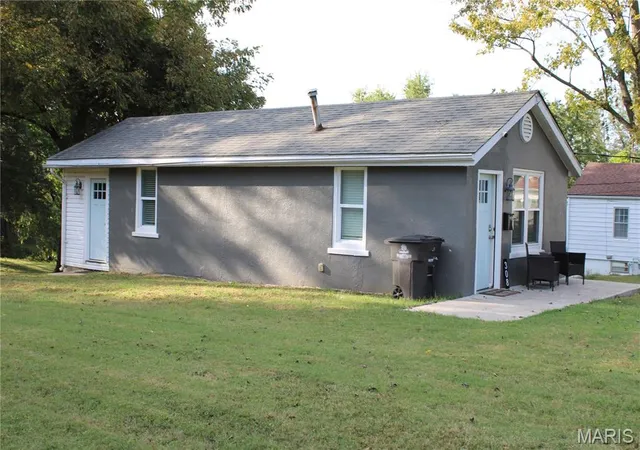 Photo 2 of Single family home for sale at 308 Cedar St, Perryville, MO 63775 | MLS# MIS26062248 | Listing updated on 2026-09-26
