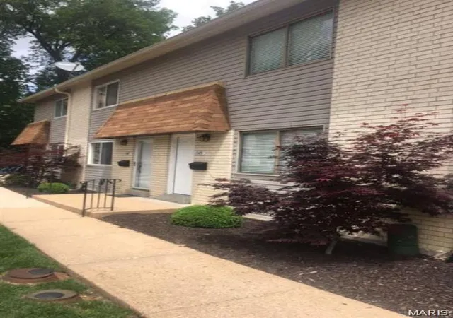 Photo 1 of Condo for sale at 845 Portsdown Rd, Ballwin, MO 63011 | MLS# MIS26062250 | Listing updated on 2026-10-02
