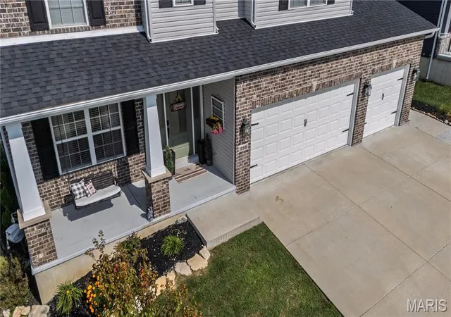Photo 2 of Sale Pending at 358 Spring Valley Run, Festus, MO 63028 | MLS# MIS26062260 | Listing updated on 2026-10-04