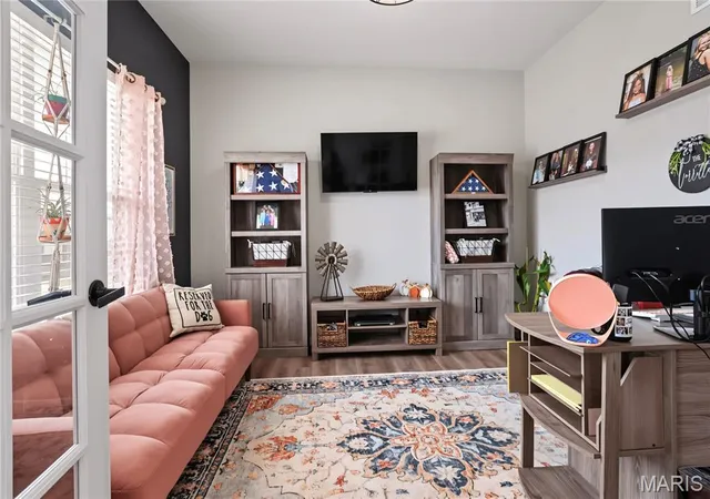 Photo 3 of Sale Pending at 358 Spring Valley Run, Festus, MO 63028 | MLS# MIS26062260 | Listing updated on 2026-10-04