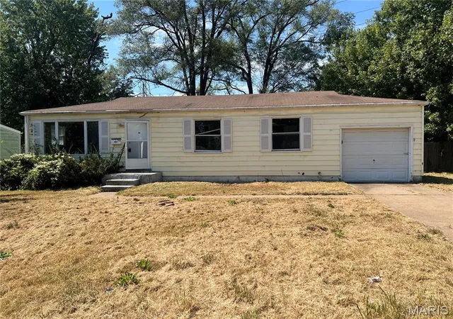 Photo 1 of Single family home for sale at 744 Kelvin Dr, Saint Louis, MO 63137 | MLS# MIS26062266 | Listing updated on 2026-09-26