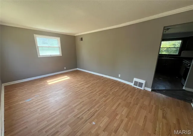 Photo 3 of Single family home for sale at 744 Kelvin Dr, Saint Louis, MO 63137 | MLS# MIS26062266 | Listing updated on 2026-09-26