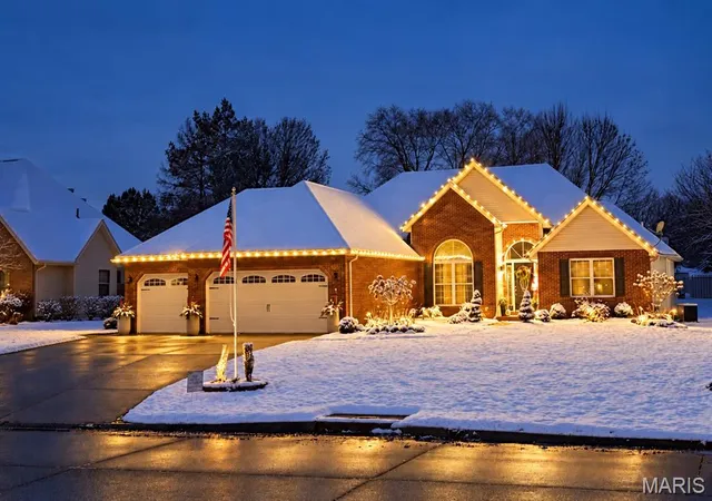 Photo 2 of Single family home for sale at 184 Heatherland Dr, Bethalto, IL 62010 | MLS# MIS26062284 | Listing updated on 2026-09-30