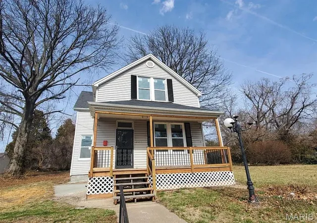 Photo 1 of Single family home for sale at 2057 Switzer Ave, Saint Louis, MO 63136 | MLS# MIS26062285 | Listing updated on 2026-10-01