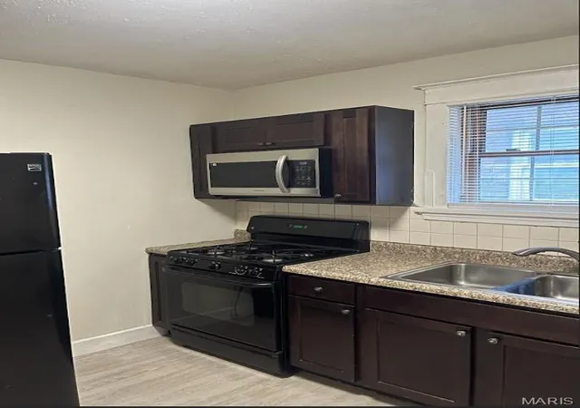 Photo 3 of Single family home for sale at 4762 Beacon Ave, Saint Louis, MO 63120 | MLS# MIS26062287 | Listing updated on 2026-09-27
