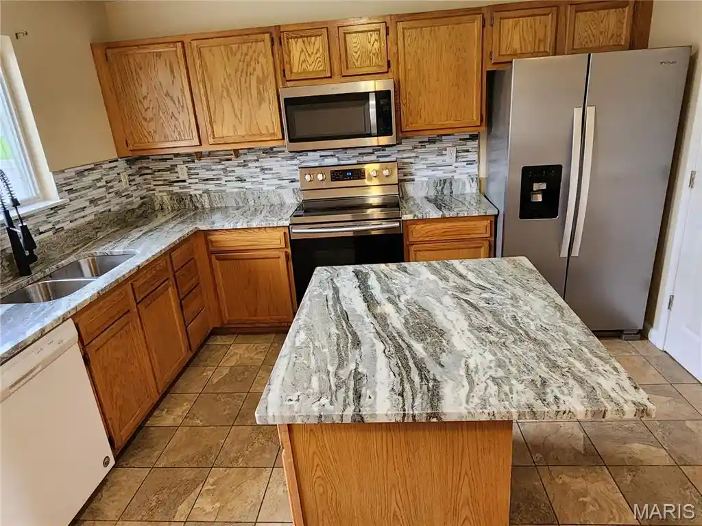 Listing Photo 20 - Condo for sale in 606 Linda Ln located at 606 Linda Ln, Wentzville, MO 63385 - Unit 606 Linda Ln