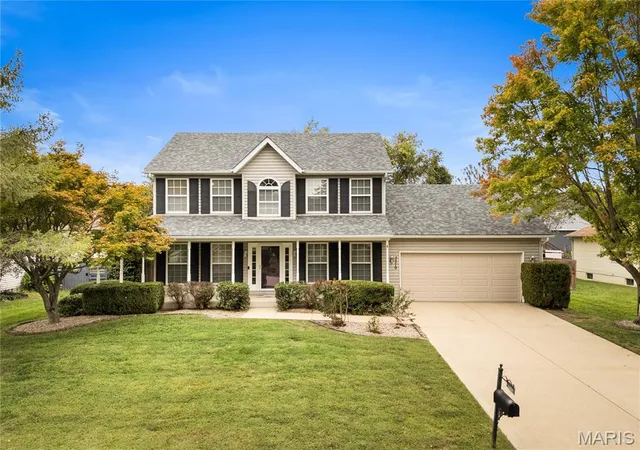 Photo 1 of Single family home for sale at 3219 Stonebridge Dr, Belleville, IL 62221 | MLS# MIS26062295 | Listing updated on 2026-10-01