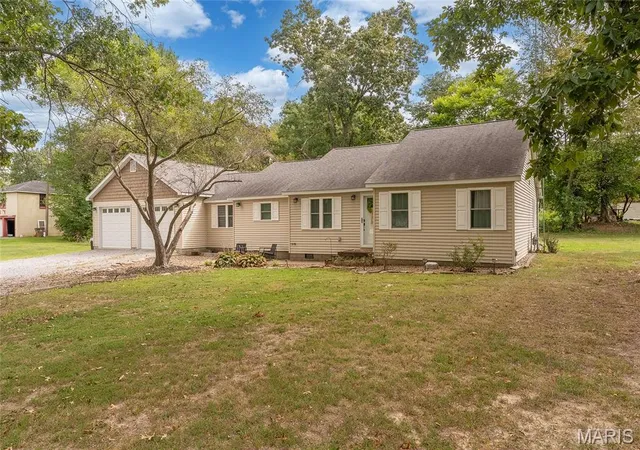 Photo 1 of Single family home for sale at 1008 State Hwy 37, West Frankfort, IL 62896 | MLS# MIS26062304 | Listing updated on 2026-09-27