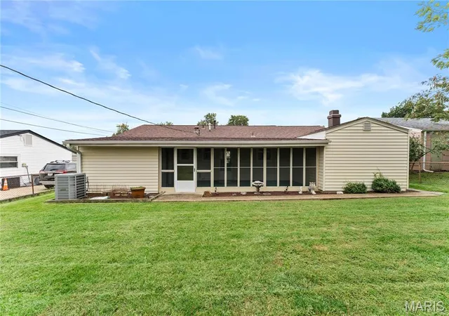 Photo 37 of Single family home for sale at 833 Weedel Dr, Arnold, MO 63010 | MLS# MIS26062308 | Listing updated on 2026-10-04