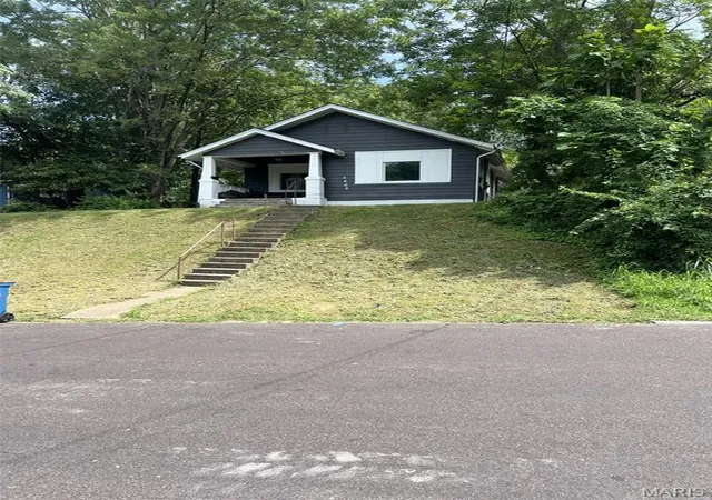 Photo 1 of Single family home for sale at 5462 Helen Ave, Saint Louis, MO 63136 | MLS# MIS26062313 | Listing updated on 2026-09-29