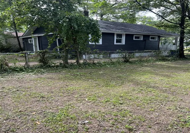 Photo 2 of Single family home for sale at 5462 Helen Ave, Saint Louis, MO 63136 | MLS# MIS26062313 | Listing updated on 2026-09-29