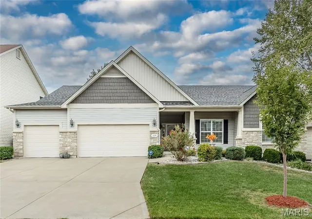 Photo 1 of Single family home for sale at 1229 Cashmere Ln, Saint Peters, MO 63376 | MLS# MIS26062314 | Listing updated on 2026-10-08