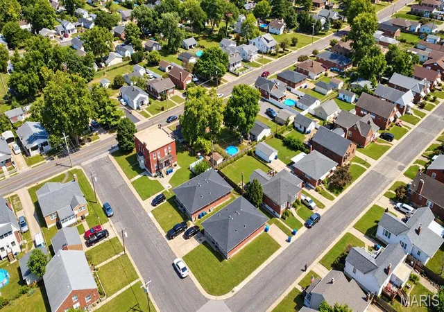 Photo 2 of Multi family home for sale at 8206-8214 Steffen Ave, Saint Louis, MO 63123 | MLS# MIS26062317 | Listing updated on 2026-10-27