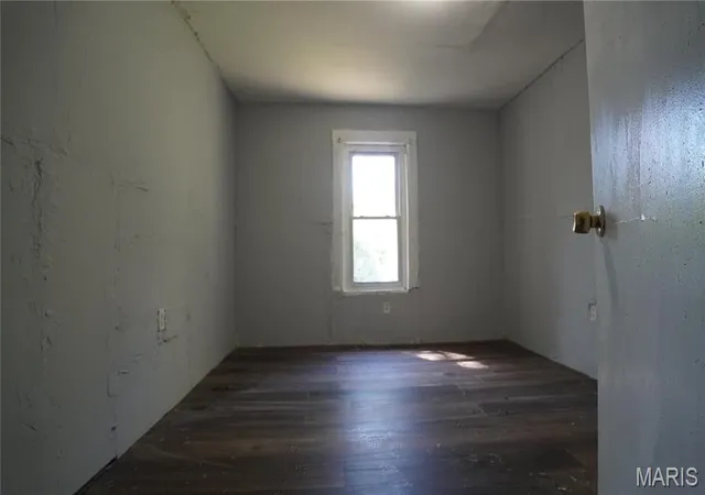 Photo 4 of Single family home for sale at 5457 Helen Ave, Saint Louis, MO 63136 | MLS# MIS26062322 | Listing updated on 2026-09-29