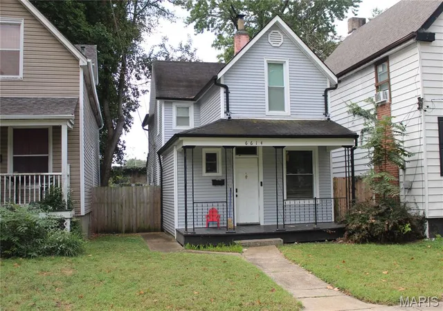 Photo 3 of Single family home for sale at 6614 Chamberlain Ave, Saint Louis, MO 63130 | MLS# MIS26062329 | Listing updated on 2026-09-29