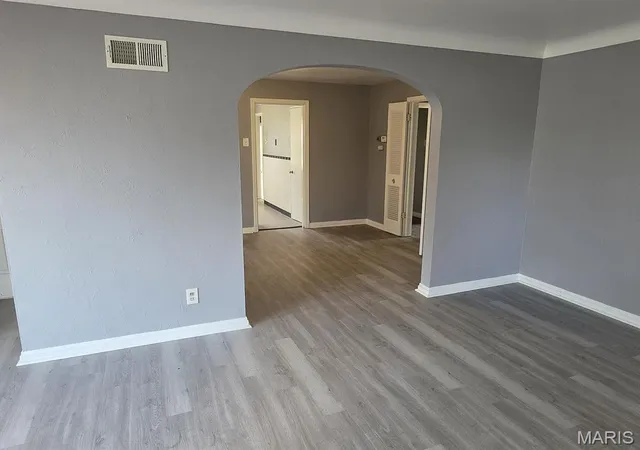 Photo 3 of Single family home for sale at 2835 Darwin Ct, Saint Louis, MO 63121 | MLS# MIS26062331 | Listing updated on 2026-09-29