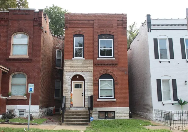 Photo 1 of Single family home for sale at 3614 Iowa Ave, Saint Louis, MO 63118 | MLS# MIS26062339 | Listing updated on 2026-09-29