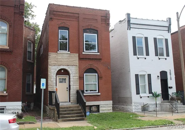 Photo 2 of Single family home for sale at 3614 Iowa Ave, Saint Louis, MO 63118 | MLS# MIS26062339 | Listing updated on 2026-09-29